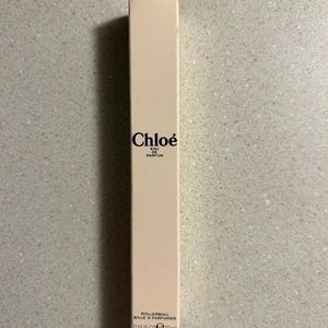 Chloe rollerball presume. Used 2x and it’s just not my scent! Comes with box